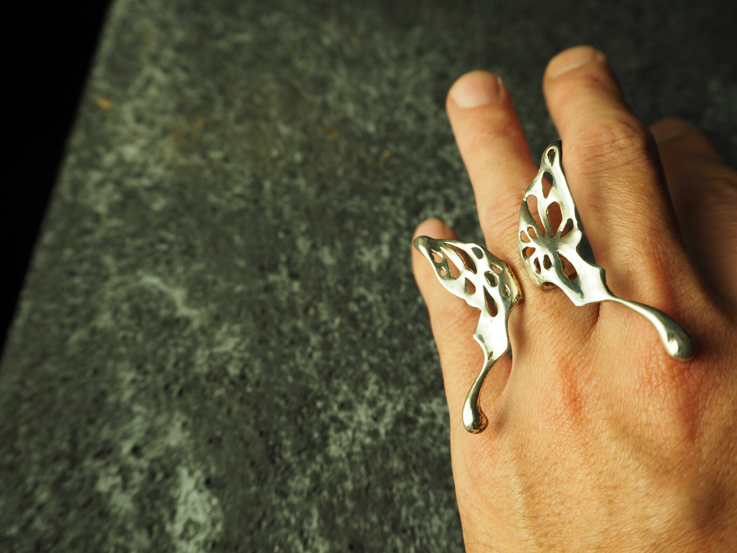 Ring "butterfly".