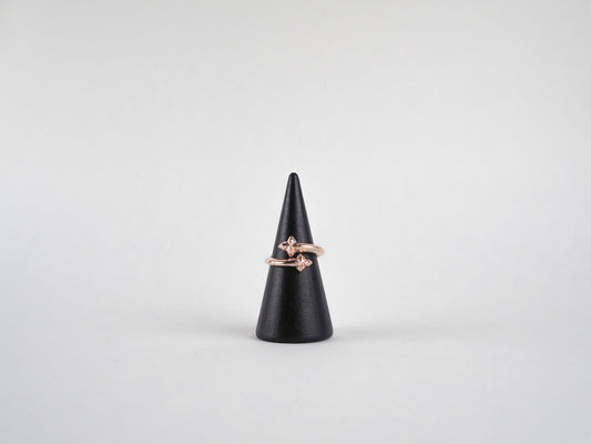 Ring "the i" twisted 14K Rose Gold.